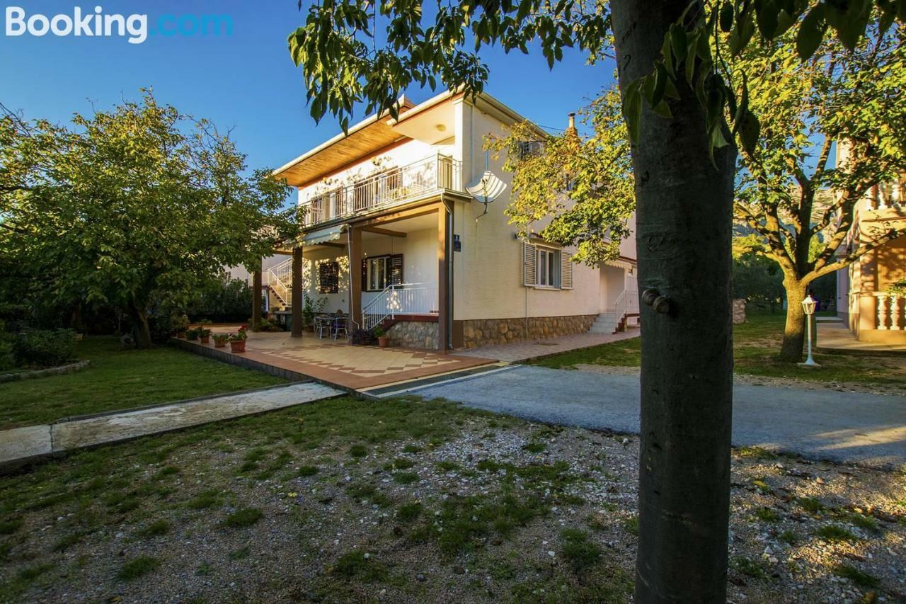 Apartamani Katarina Vl.Ilija Jusup Apartment Starigrad Paklenica Exterior foto