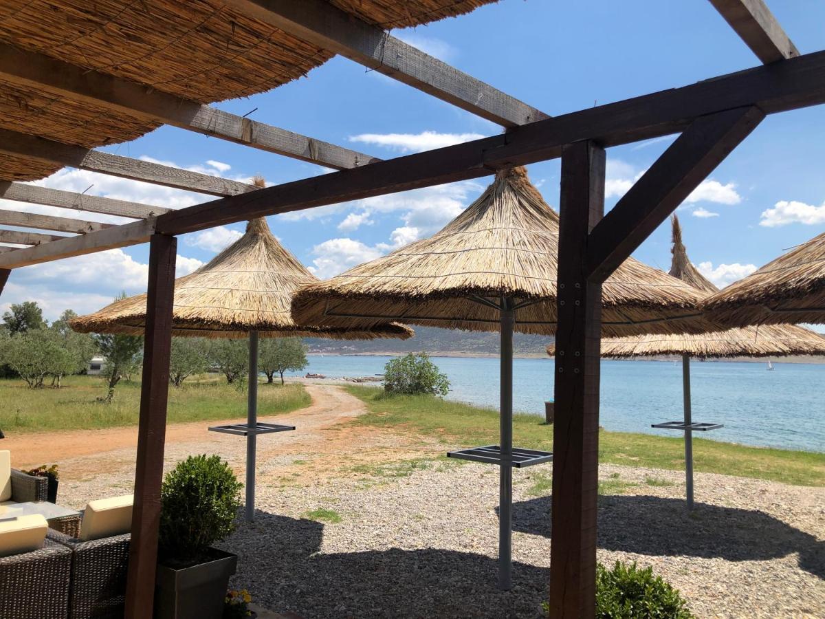 Apartamani Katarina Vl.Ilija Jusup Apartment Starigrad Paklenica Exterior foto